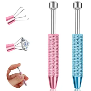 Vue détaillée de l'outil à quatre griffes en acier inoxydable pour retenir les perles.