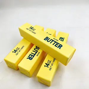 Detailansicht von gestapelten, langsam aufsteigenden Squishy-Butterstick-Spielzeugen