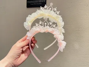 Cute princess kids crown headband with soft tulle and shiny rhinestones for cute girls party.