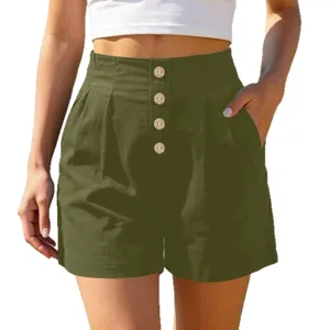 Elegante Damen Shorts mit hoher Taille und Knöpfen, perfekt für Sommer und Strand.