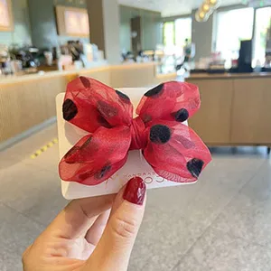 Rote Punkte Schleife Haarspange, süßes Chiffon Haaraccessoire für Mädchen und Kinder Sommer.