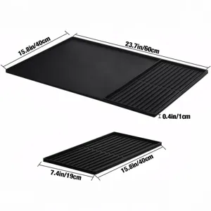 Alfombrilla de silicona para cafetera y bandeja de goteo con diseño acanalado resistente.