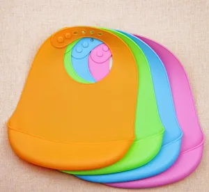 Silicone baby bib waterproof infant feeding bib soft toddler eating bib with crumb catcher