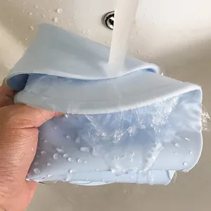 Blue silicone cloud placemat for kids, waterproof, oil-proof and heat-insulating desk mat.