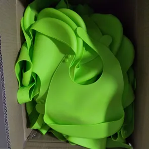 Green silicone baby bib waterproof infant feeding bib with catcher pocket bulk storage shot