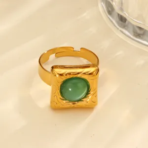 Gouden roestvrijstalen ring met groene kattenoogsteen, stijlvolle vierkante verstelbare sieraden.