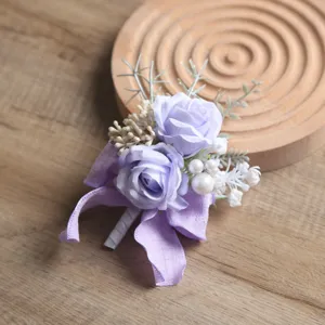 Elegante violette Rosen Hochzeits Ansteckblume Korsage für den Bräutigam Anzug Neu.
