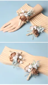 Blumen Hochzeit Handkorsage und passendes Ansteckblumen-Set für Feierlichkeiten.