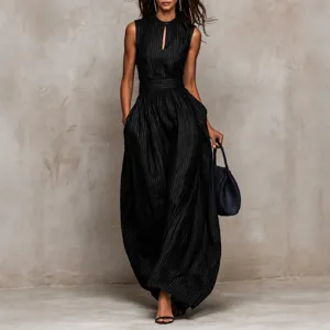 Mono largo amplio de rayas diplomáticas azul oscuro sin mangas, elegante y de moda.