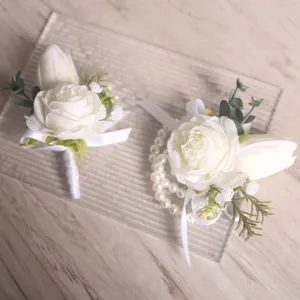 Fleur de Poignet en Soie Faite Main Rose Blanche Tulipe Corsage de Mariage Mariée Demoiselle d'Honneur Accessoire Floral