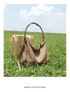 Borsa a tracolla casual in vera pelle, grande borsa hobo tote per donne pendolari, chic.