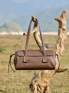 Autumn new vegetable-tanned leather shoulder bag, brown retro pillow handbag for women chic.