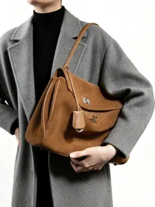Elegante borsa a tracolla Kelly in camoscio marrone da donna, borsa a mano chic per il lavoro.