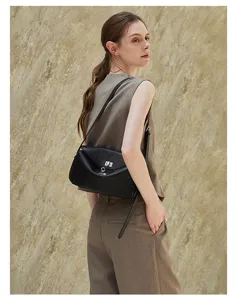 Elegant leather crossbody shoulder bag for women, premium black design for daily use.