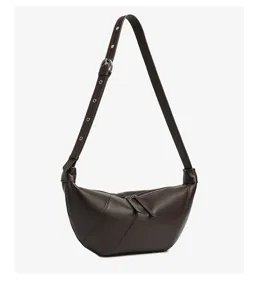 Klassieke donkerbruine lederen halve maan schoudertas, slouchy croissant crossbody tas.