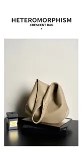 Minimalistische halve maan schoudertas van leer, elegante dames okseltas voor dagelijks.