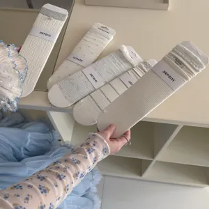 Koreaanse stijl witte grijze zijden compressiesokken ballet volant dunne lange sokken hoofdaanzicht