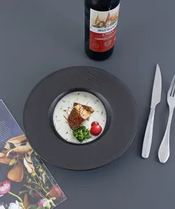 Nordic retro ceramic straw hat plate, deep dish for pasta and western food plating details.