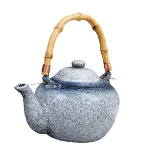 Vintage keramische theepot met handvat van bamboe, blauw gespikkelde theepot voor dagelijks.