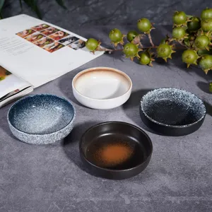 Lot de 4 petits bols en céramique japonaise pour sauce soja, plats d'assaisonnement ronds.