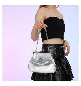 Silberne metallische Kussverschluss Schultertasche mit Kette trendige Handtasche für Alltag