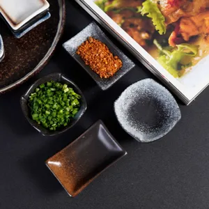 Japanischer Stil Keramik Dip-Soße Schüssel Kleine Sojasoße Schale Unregelmäßige Teller Retro Glasur Geschirr für Zuhause Restaurant