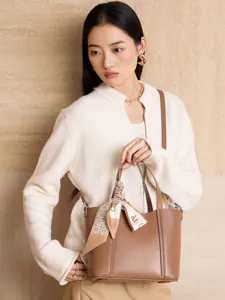 Genuine leather women tote bag handbag stylish daily commute shoulder crossbody bag main view