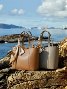 Genuine leather women tote bag stylish handbag commuting shoulder crossbody bag with twilly