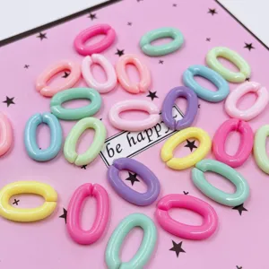 Anneaux de saut ouverts en plastique acrylique coloré pour accessoires de chaîne de bijoux DIY.