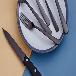 Set di posate in acciaio inossidabile nero coltello forchetta cucchiaio cucina