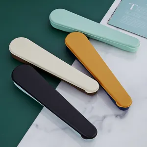 Set di scatole per posate portatili, custodia sottile e minimalista per viaggi e uso quotidiano.