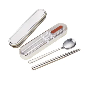 Reines Titan tragbares Besteckset mit Stäbchen Löffel und Aufbewahrungsbox für Reisen.