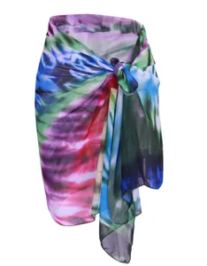 Nahaufnahme Details des bunten Batik Strandtuchs, transparenter Chiffon Wickelrock.