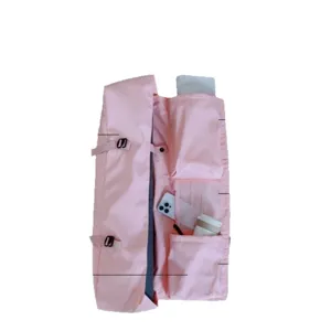 Rosa multifunktionales Yogamatten-Tasche mit verstellbaren Riemen und Taschen für Fitness.