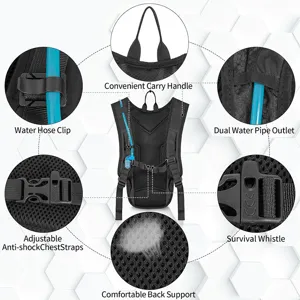 Mochila de ciclismo al aire libre detalle con bolsillo para bolsa de agua y silbato.