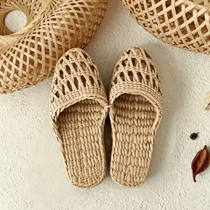 Woven straw slippers breathable summer home sandals lightweight comfortable anti-slip footwear