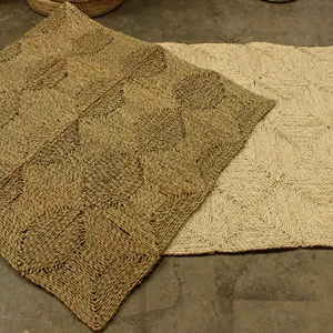 Handcrafted corn leaf woven rug natural plant fiber geometric floor mat for living room