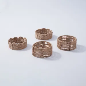 Set di cestini per fioritrice in giacinto d'acqua intrecciato, supporto in paglia dettagli.