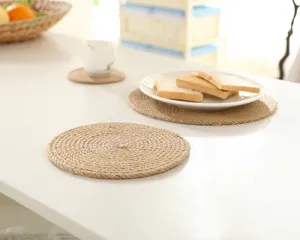 Natural jute woven round placemat handmade straw table mat for kitchen dining table decor.