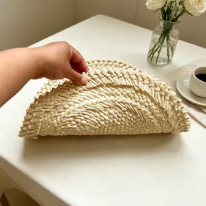 Eco-friendly natural straw placemat heat insulation anti-slip kitchen table mat for home decor