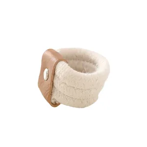 Anillo servilletero simple de cuerda trenzada y cuero para decoracion de mesa y comedor