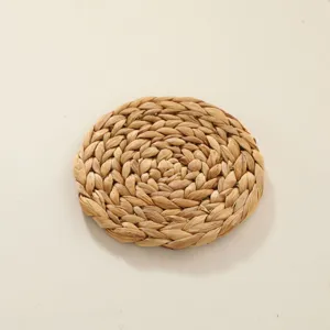 Natural woven straw placemat round heat resistant table mat rustic dining decor coaster