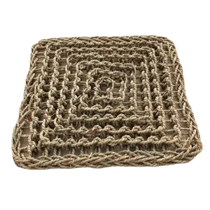 Woven straw pet mat cat scratch pad square pet bed natural grass claw grinding mat for cats