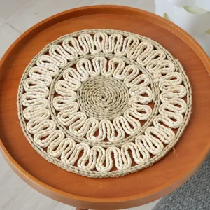 Hand Woven Straw Corn Husk Placemat Round Wavy Table Mat Pastoral Style Dining Table Decor Coaster Pad