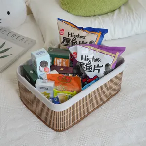 Cesto portaoggetti in vimini di bambù stile pastorale per scrivania, snack e cosmetici.