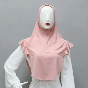 Hijab elastico rosa con volant e decorazione in cristallo, comodo copricapo in cotone.
