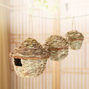 Handmade Natural Straw Woven Pet Bird Nest Hanging Breeding House Craft Creative Bird Cage Decor For Small Birds