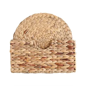 Natural woven round placemats with storage basket, heat-resistant straw dining table mat set.
