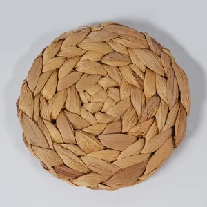 Handwoven water hyacinth placemat natural straw heat insulated table mat for kitchen decor