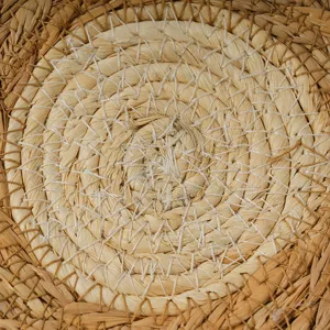 Natural straw woven placemat heat resistant table pad circular handmade coaster dining table